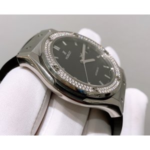Hublot Classic Fusion 42mm Titanium Bezel Diamonds