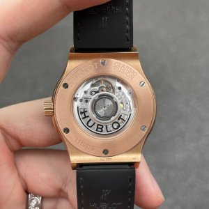 Hublot Classic Fusion Moonphase King Gold Diamonds 42mm