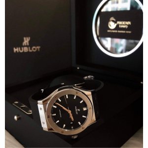 Hublot Classic Fusion Titanium Automatic 42mm Dây Cao Su