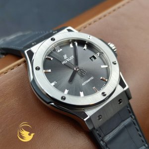 Hublot Classic Fusion Titanium 42mm Grey