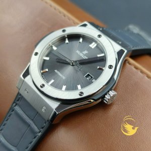 Hublot Classic Fusion Titanium 42mm Grey