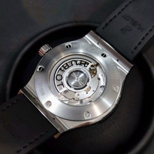 Hublot Classic Fusion Titanium 42mm Black Dây Da