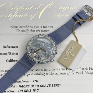 Patek Philippe Calatrava Mother of Pearl Sapphire 4899/901G-001