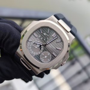 Patek Philippe Nautilus 5712G