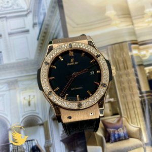 Hublot Classic Fusion 42mm King Gold Diamonds Black