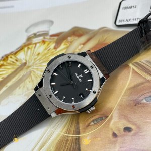 Hublot Classic Fusion Titanium 33mm